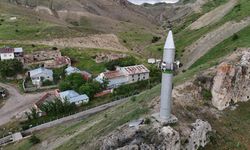 Minareyi gören camiyi arıyor!