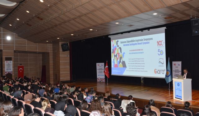 Diyarbakır’da ‘Toplumdilbilim Araştırmaları’ sempozyumu