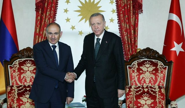 Cumhurbaşkanı Erdoğan, Ermenistan Başbakanı Paşinyan ile İstanbul’da görüştü